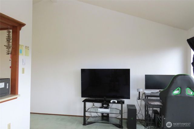 946 Ocean Shores Boulevard SW, Ocean Shores, WA 98569