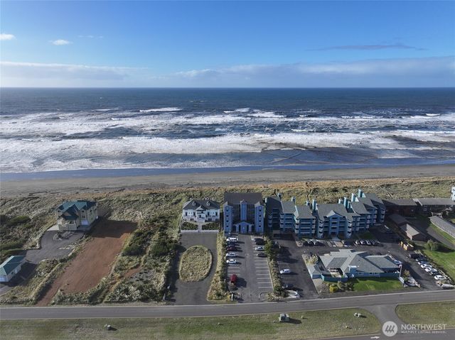 946 Ocean Shores Boulevard SW, Ocean Shores, WA 98569