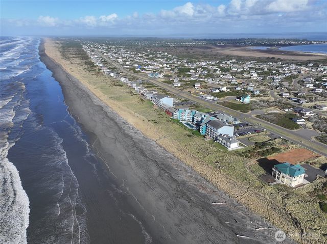 946 Ocean Shores Boulevard SW, Ocean Shores, WA 98569