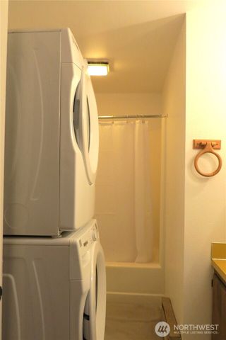 946 Ocean Shores Boulevard SW, Ocean Shores, WA 98569