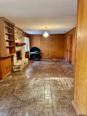 1113 East Amherst, Tyler, TX 75701