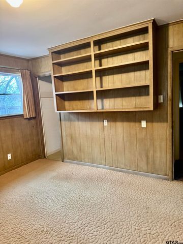 1113 East Amherst, Tyler, TX 75701