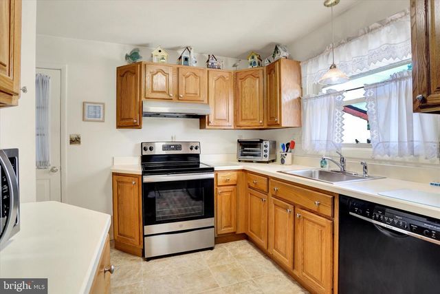 5200 WINDSOR BLVD, Mechanicsburg, PA 17055