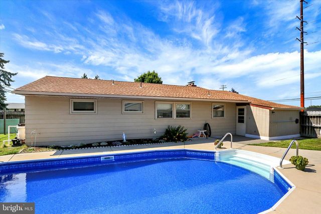 5200 WINDSOR BLVD, Mechanicsburg, PA 17055