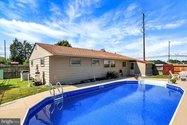 5200 WINDSOR BLVD, Mechanicsburg, PA 17055