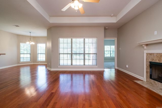 8 Village Way, Maumelle, AR 72113