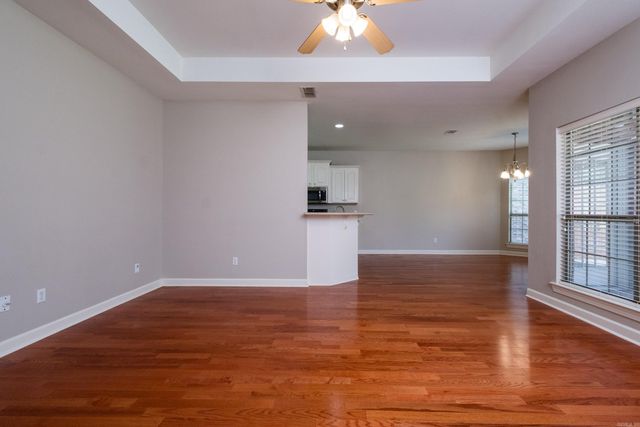 8 Village Way, Maumelle, AR 72113