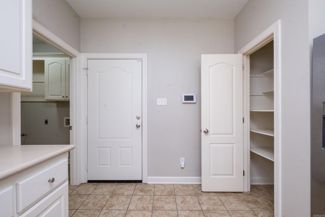 8 Village Way, Maumelle, AR 72113