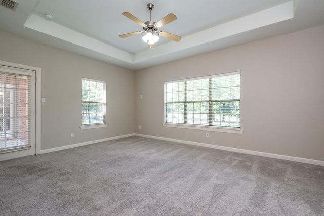 8 Village Way, Maumelle, AR 72113