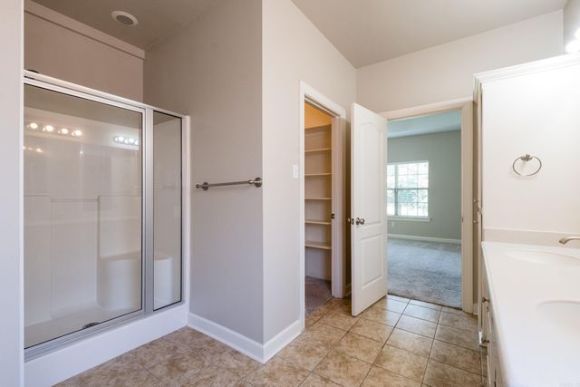 8 Village Way, Maumelle, AR 72113