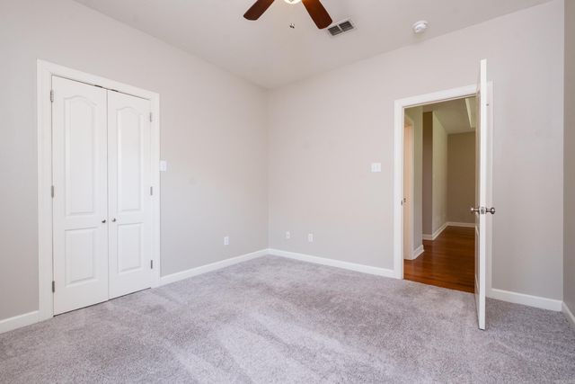 8 Village Way, Maumelle, AR 72113