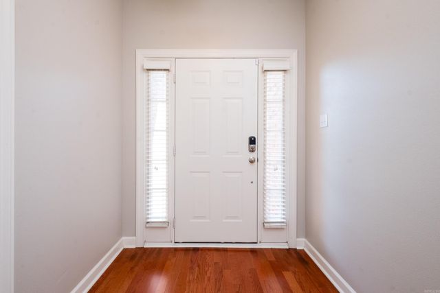 8 Village Way, Maumelle, AR 72113