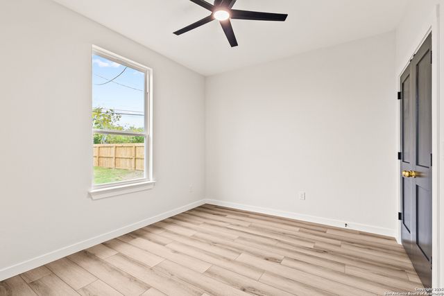 135 Sligo, San Antonio, TX 78223