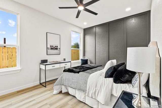 135 Sligo, San Antonio, TX 78223