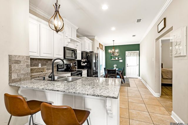 10697 Wrigley Field Ave, Denham Springs, LA 70726