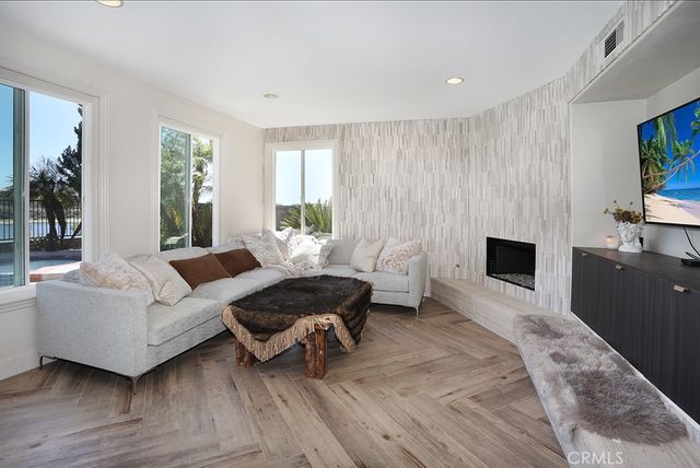 91 Windswept Way, Mission Viejo, CA 92692