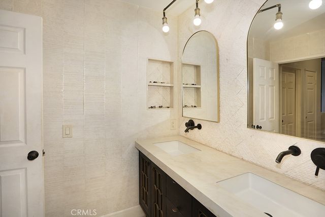 91 Windswept Way, Mission Viejo, CA 92692