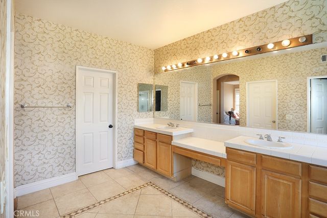 91 Windswept Way, Mission Viejo, CA 92692