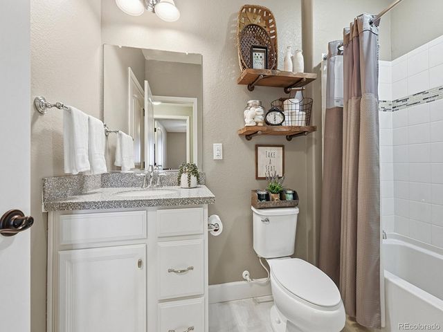 15674 Elizabeth Street, Thornton, CO 80602