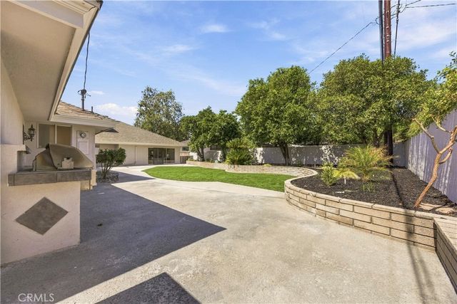 3401 Broadmoor Boulevard, San Bernardino, CA 92404