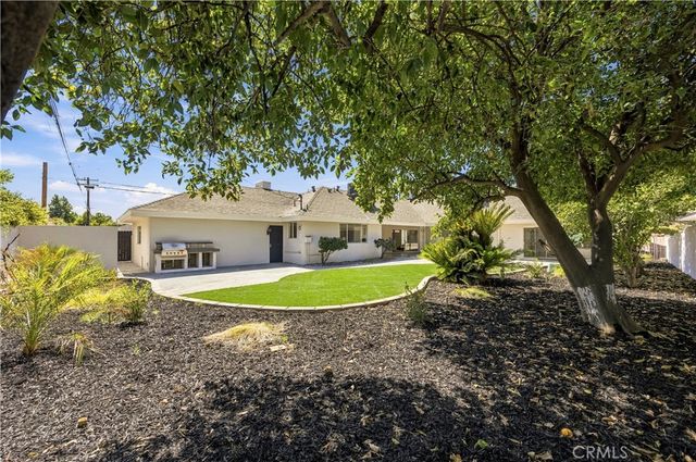 3401 Broadmoor Boulevard, San Bernardino, CA 92404