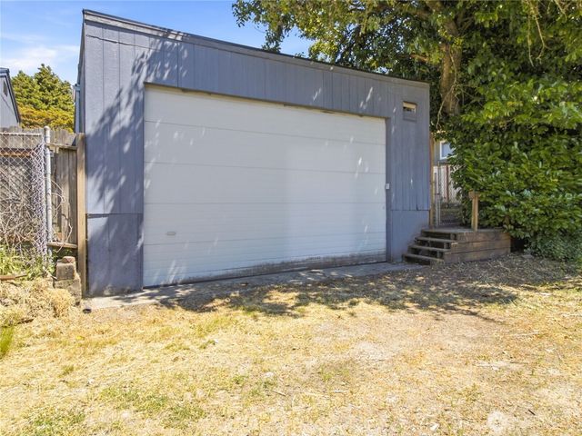 3708 N Orchard Street, Tacoma, WA 98407