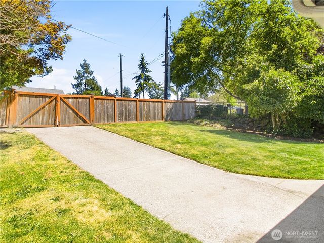 3708 N Orchard Street, Tacoma, WA 98407
