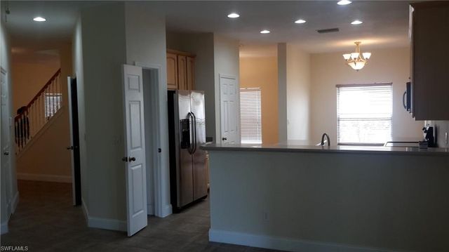 2054 Willow Branch Dr, Cape Coral, FL 33991