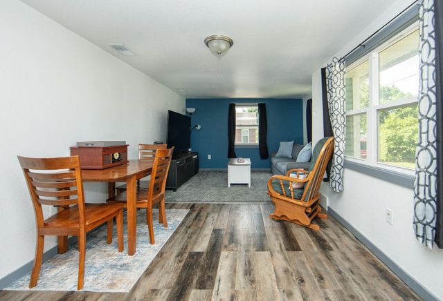 325 S Evans Road, Evansdale, IA 50707