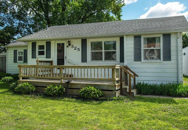 325 S Evans Road, Evansdale, IA 50707