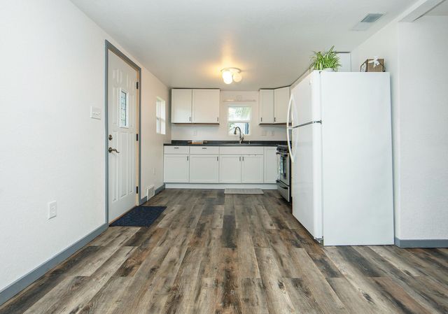 325 S Evans Road, Evansdale, IA 50707