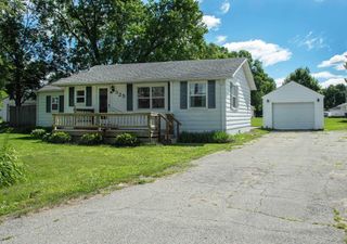 325 S Evans Road, Evansdale, IA 50707