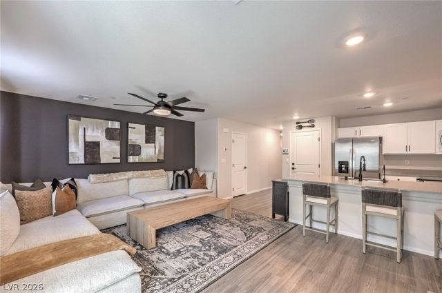 4463 Honey Hills Avenue, Las Vegas, NV 89141