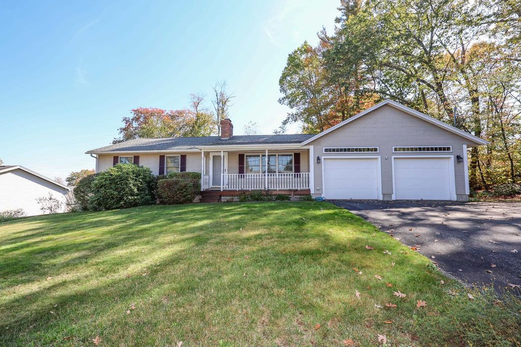 35 Foch Street, Goffstown, NH 03045