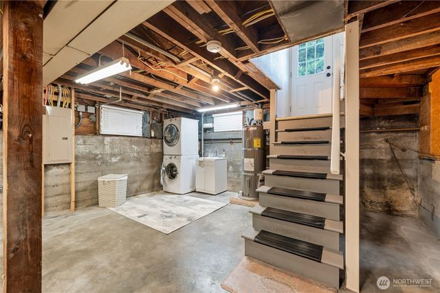 13203 2nd Avenue NW, Seattle, WA 98177