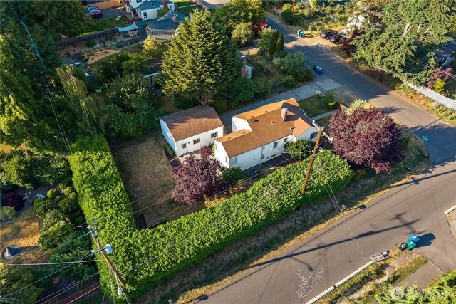 13203 2nd Avenue NW, Seattle, WA 98177