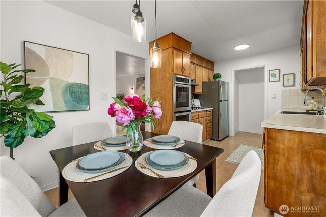 13203 2nd Avenue NW, Seattle, WA 98177