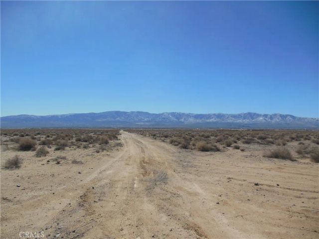 105 Smoke Bush, Lucerne Valley, CA 92356