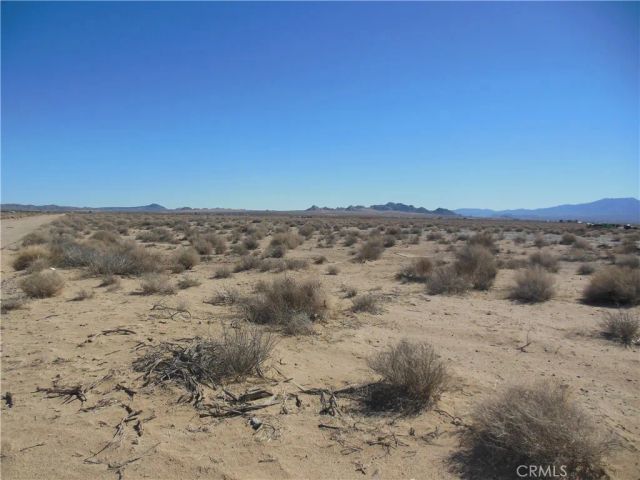 105 Smoke Bush, Lucerne Valley, CA 92356