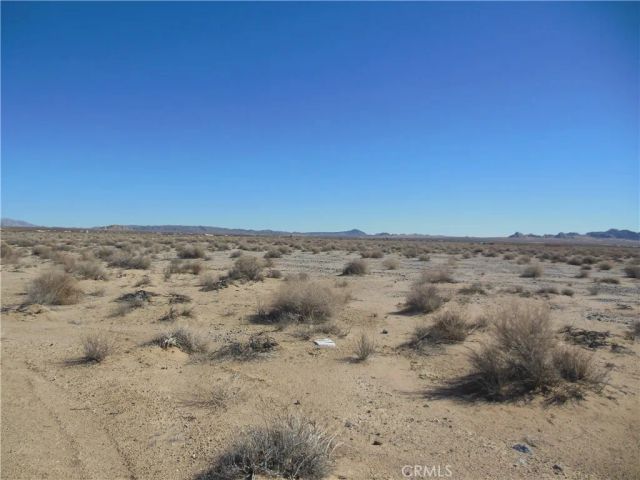 105 Smoke Bush, Lucerne Valley, CA 92356
