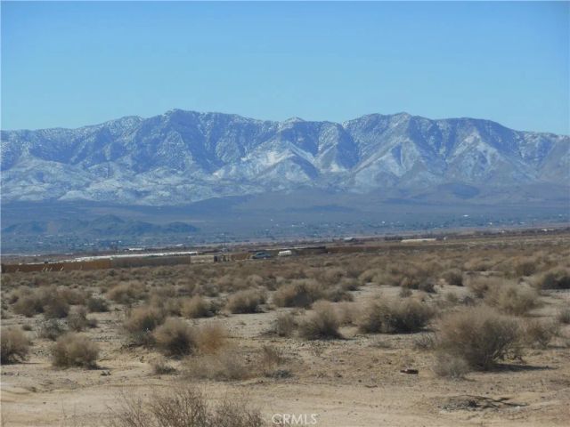 105 Smoke Bush, Lucerne Valley, CA 92356