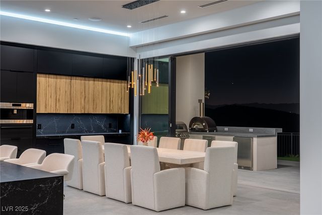 25 Rockstream Drive, Henderson, NV 89012