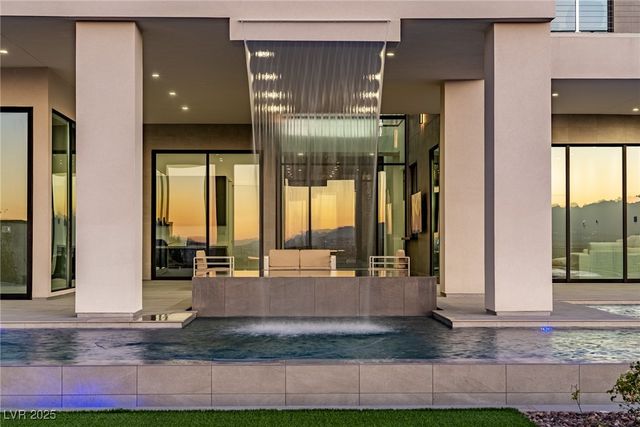 25 Rockstream Drive, Henderson, NV 89012