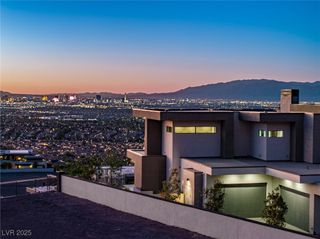 25 Rockstream Drive, Henderson, NV 89012