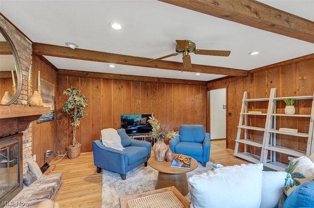 5045 Clubside Road, Lyndhurst, OH 44124