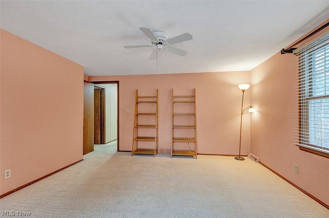5045 Clubside Road, Lyndhurst, OH 44124