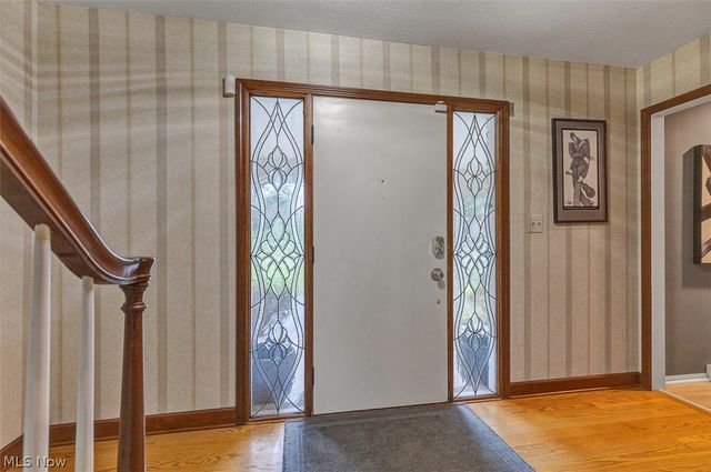5045 Clubside Road, Lyndhurst, OH 44124