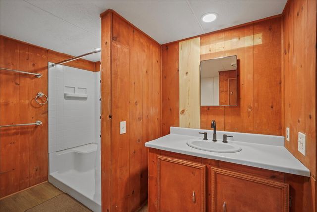 71 Road 5221, Cleveland, TX 77327