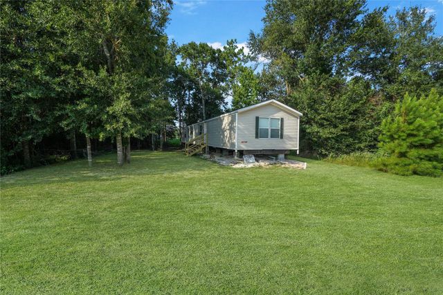 71 Road 5221, Cleveland, TX 77327