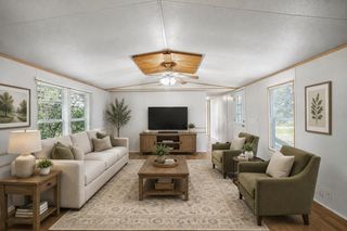 71 Road 5221, Cleveland, TX 77327